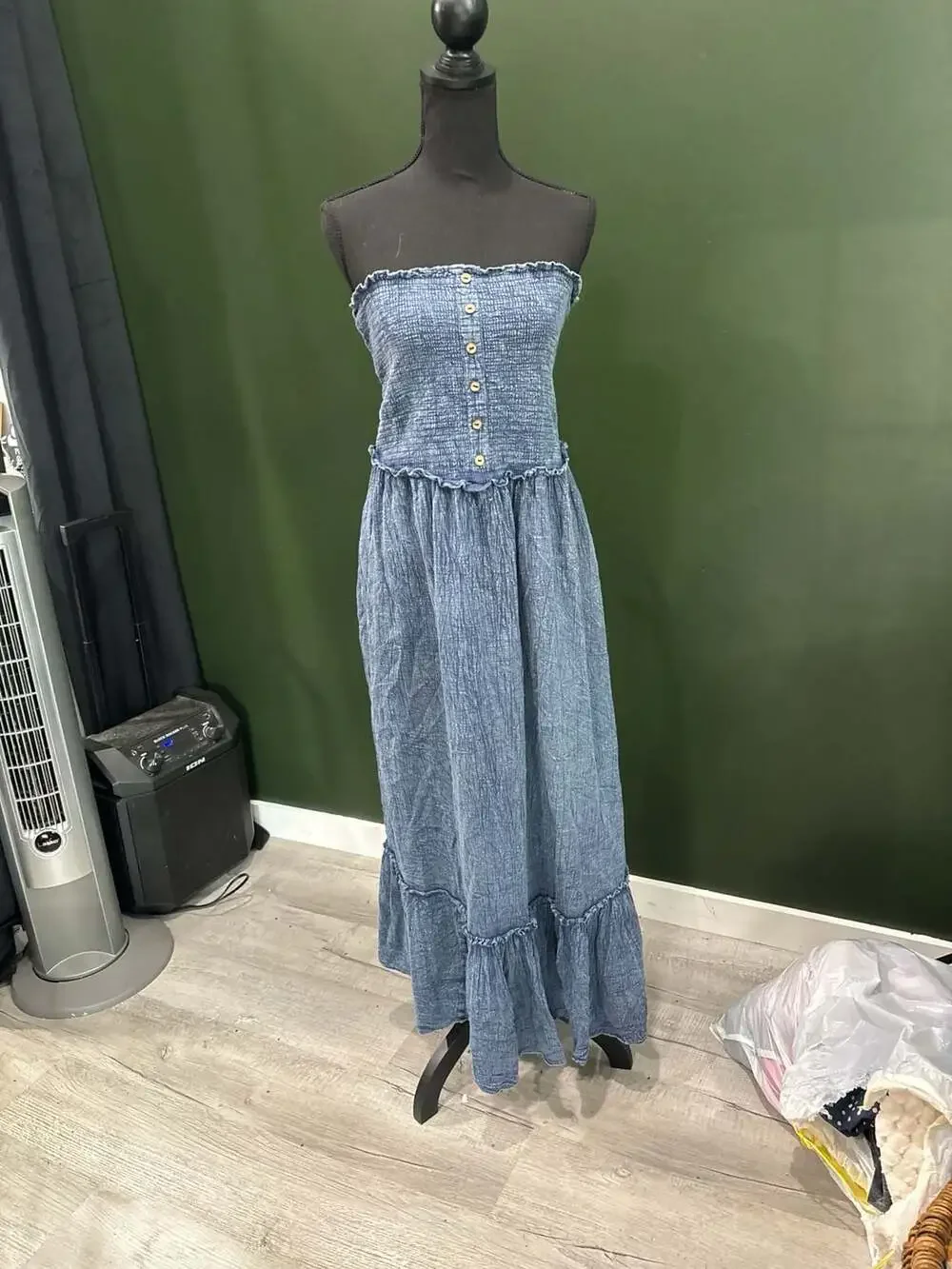Mlle Gabrielle Blue Smocked Strapless Button-Front Tiered Maxi Dress Size 1X - Picture 1 of 4